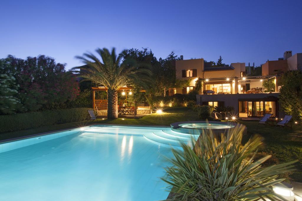 Valli Villa *
