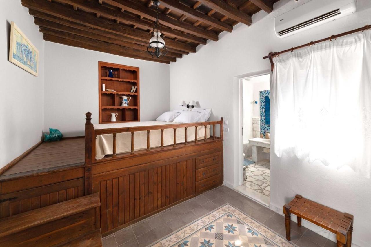 Villa Petra With Acropolis View