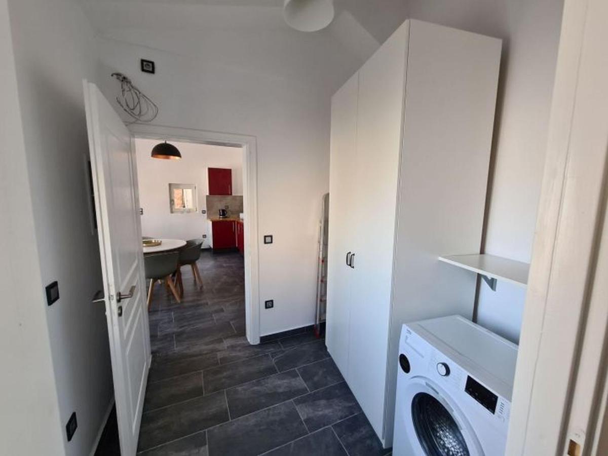 Townhouse * Gythio
