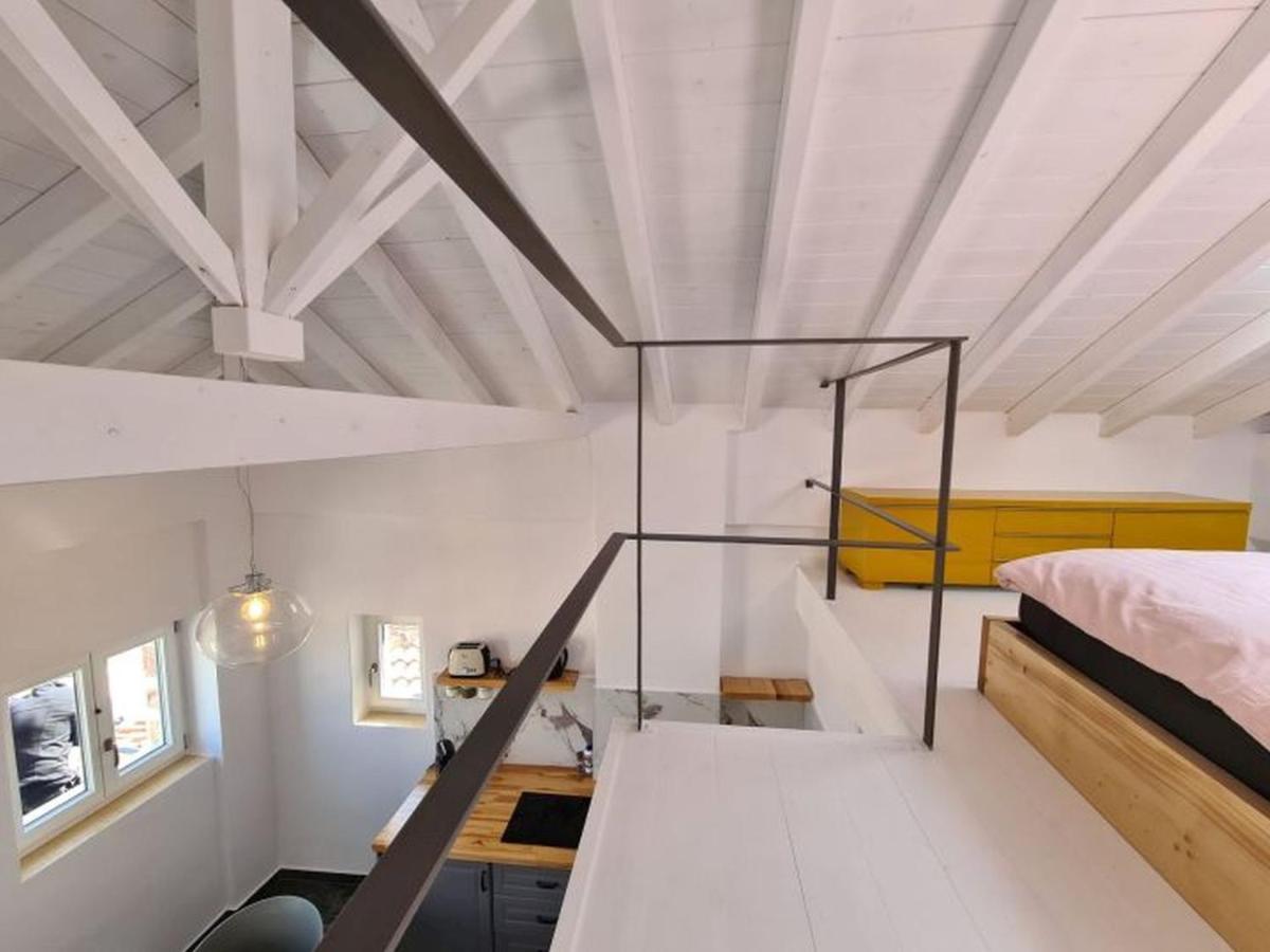 Apartment Townhouse *