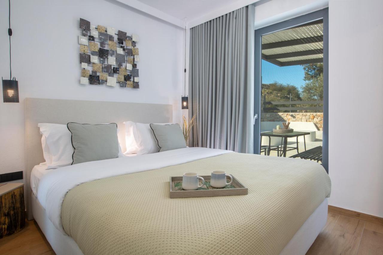 Eliandreia Luxury Villa