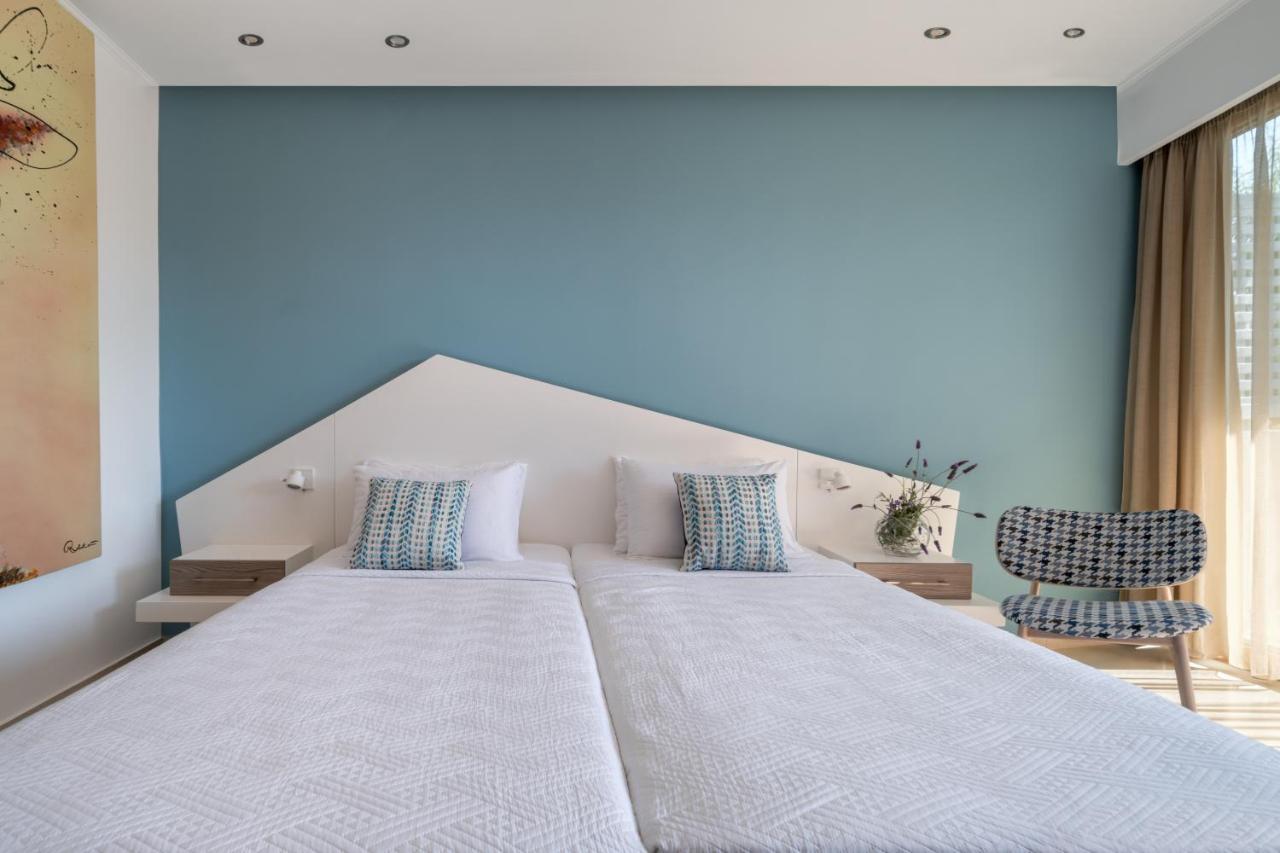 Kassandra Bay Resort, & 5* Katsaros (Skiathos)