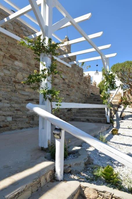 Holiday home Uppolis με θέα τα νησιά Ano Syros