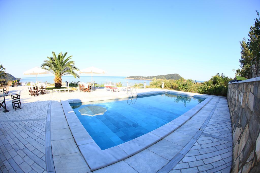 Kinira Beach Hotel