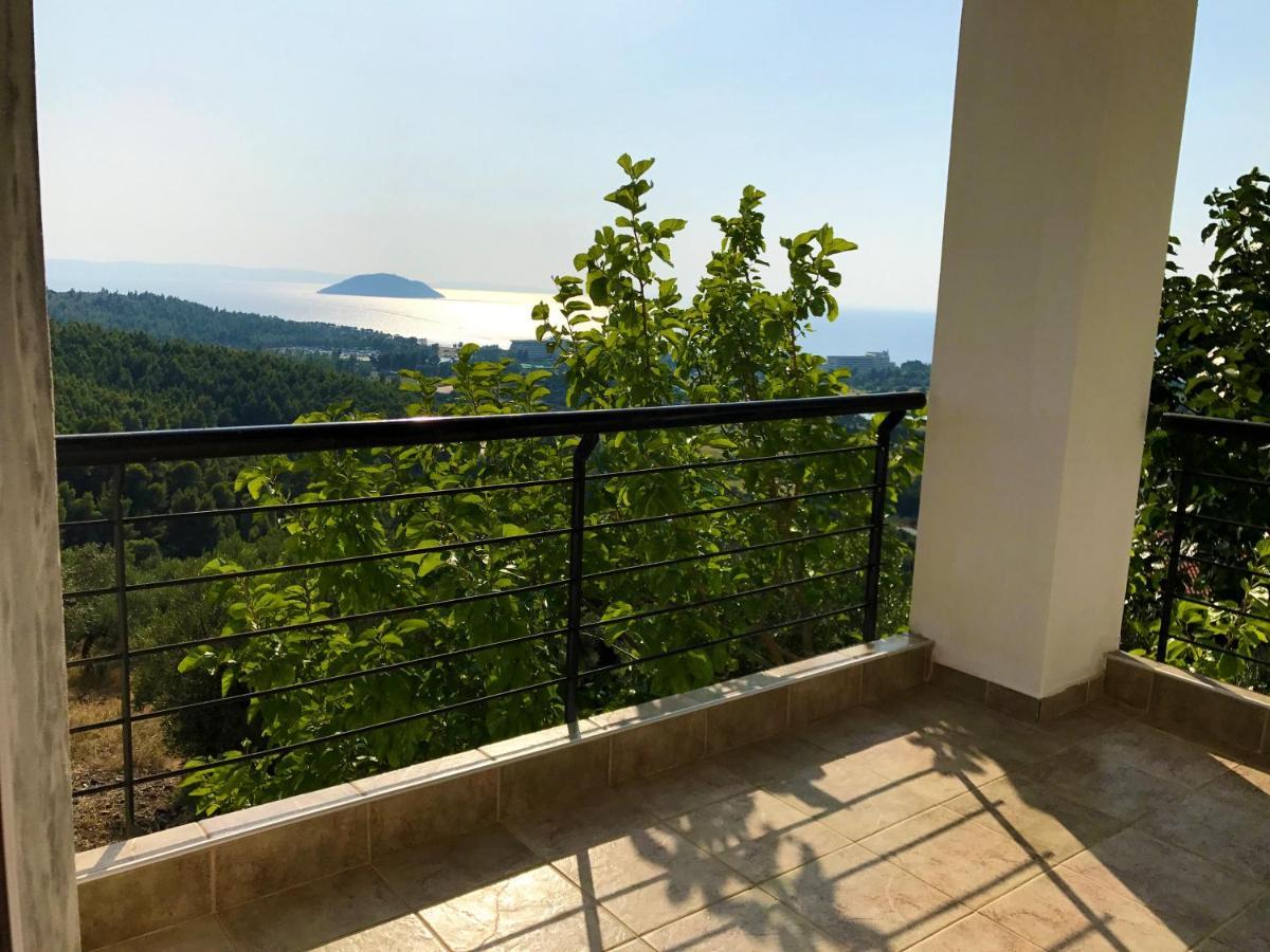 Villa Sithonian *