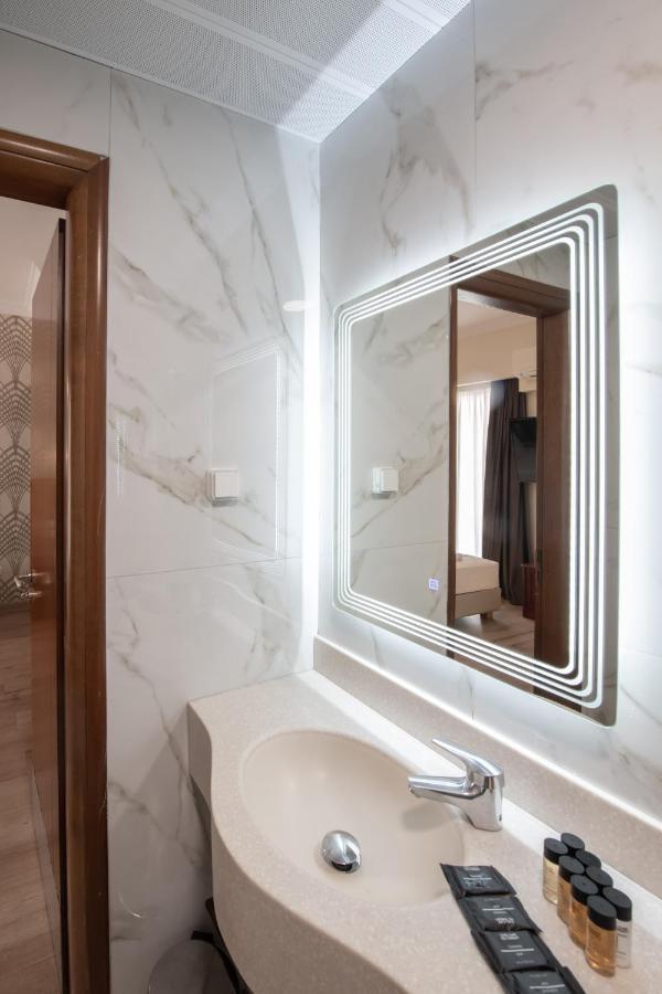 Hotel Golden 3*