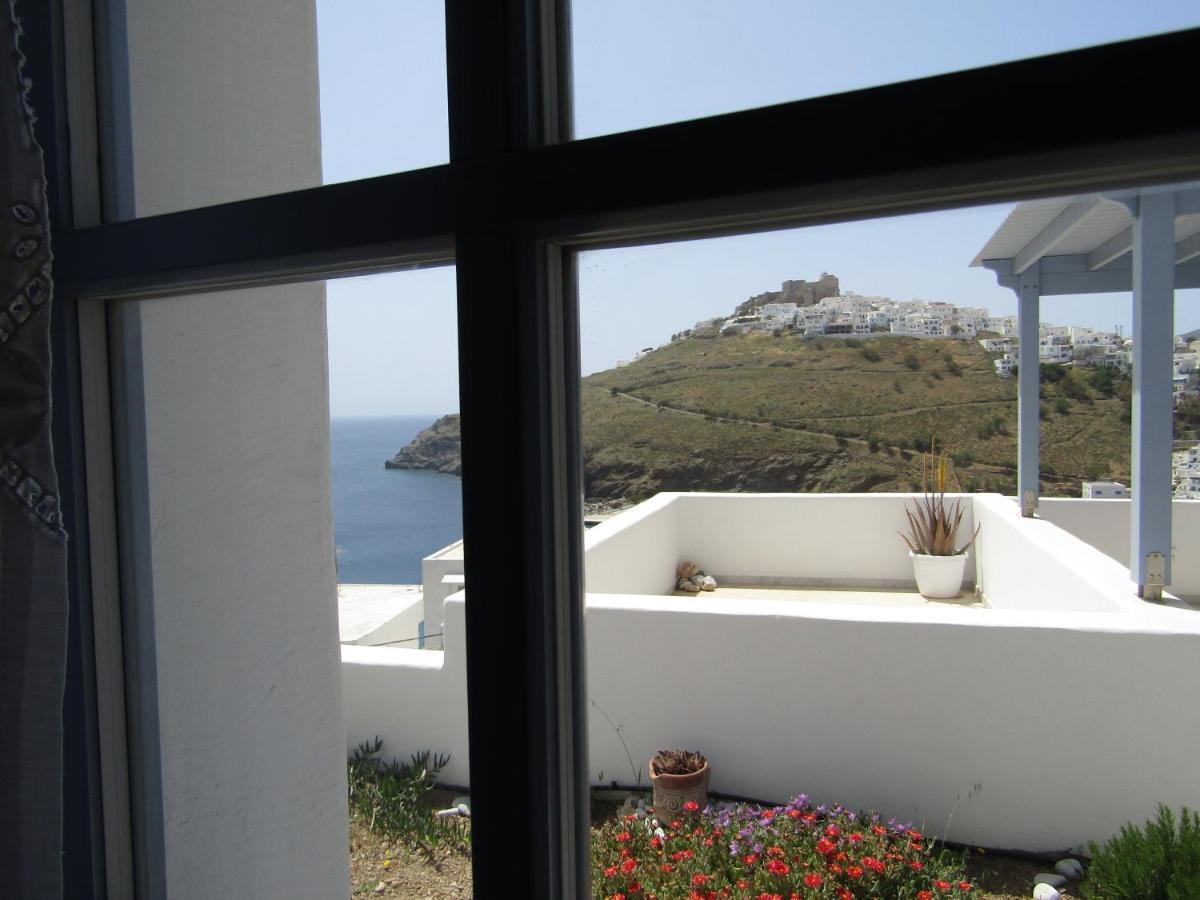 υδρία-κατοικίες Hydria-houses Pera Gyalos