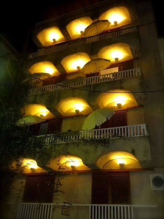 Eleni's Guest house *