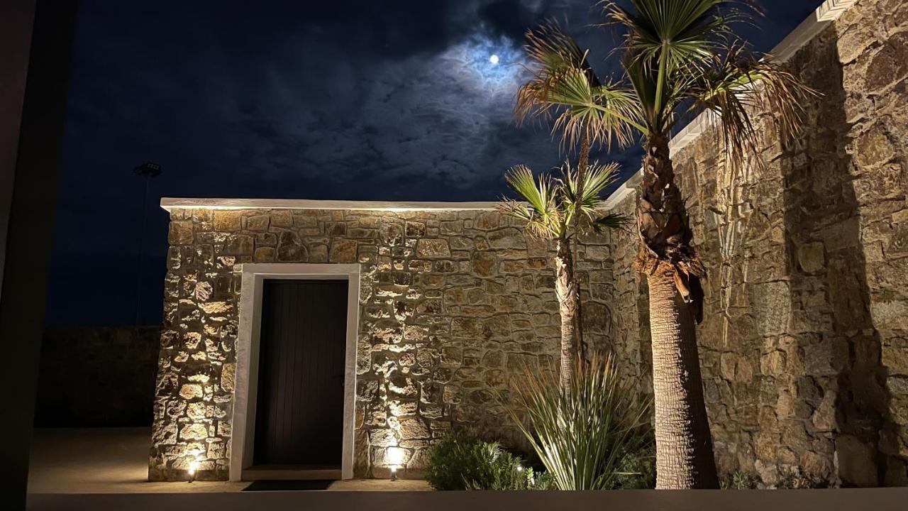 Mykonos Villa, Luxe Escape With Private Pool Villa