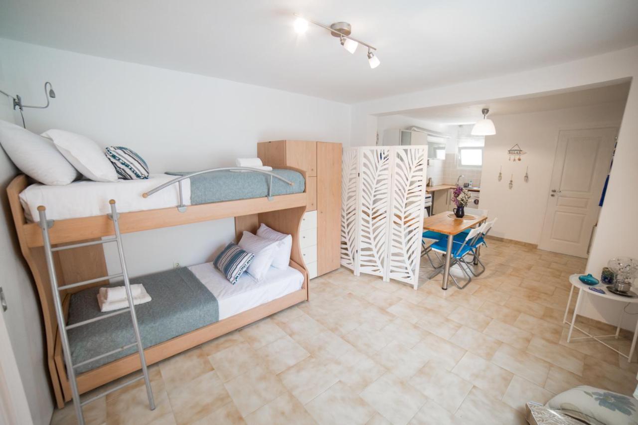 Agiazi Poros Summer House *