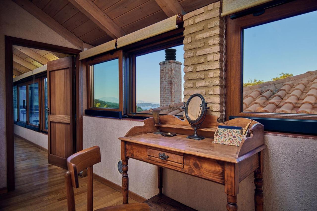 Wild Oak Estate - Stunning Views At A Dreamy Location, By Zantewize