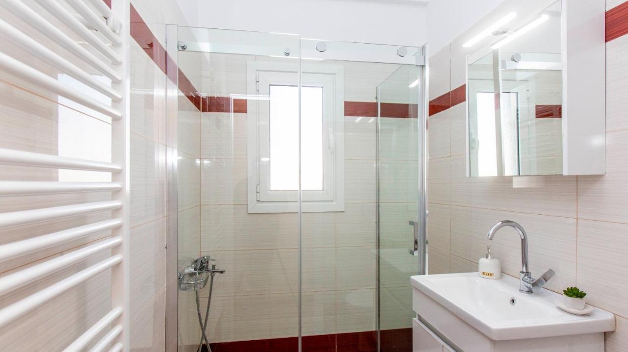 Apartment Loucas Athens