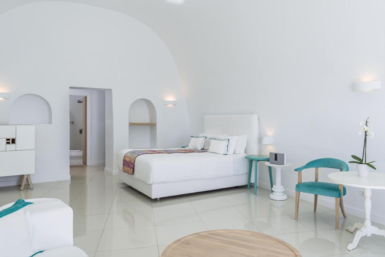 Katikies Chromata Santorini - The Leading Of The World Hotel 5*
