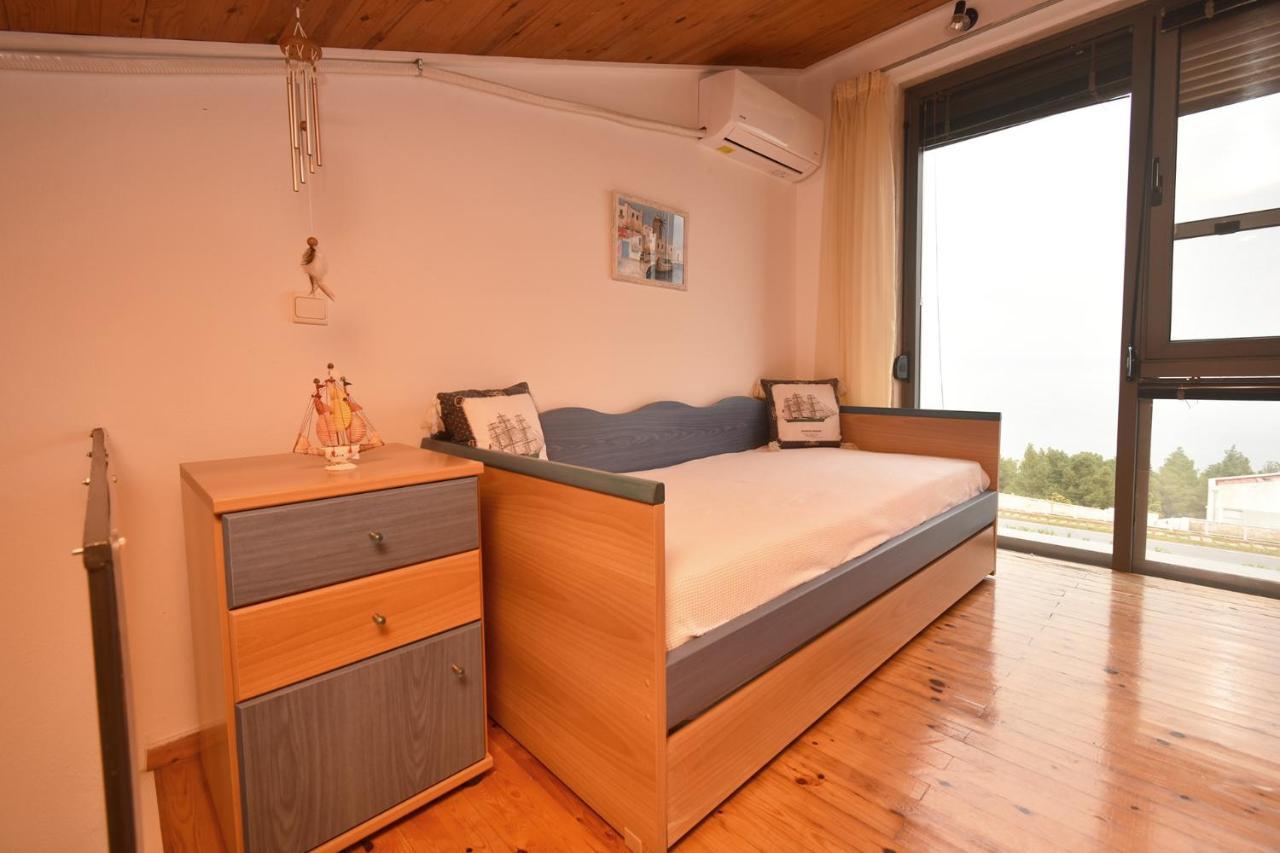 Holiday home Olia Sea View Shared Pool Villa, Nea Fokea