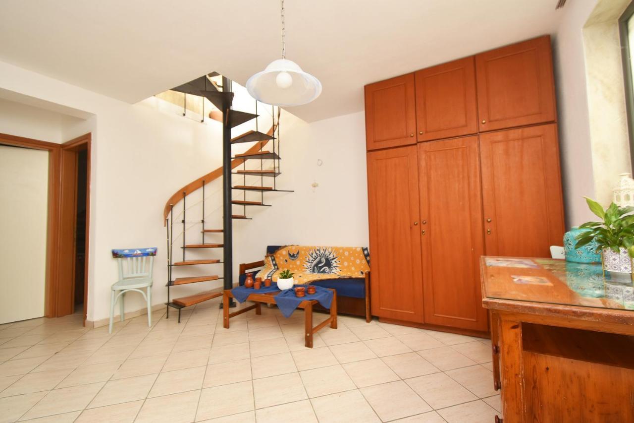 Olia Sea View Shared Pool Villa, *