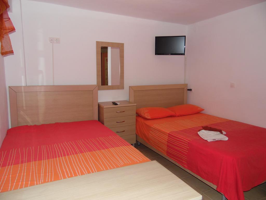 Four Seasons 2 * Paralia Katerinis