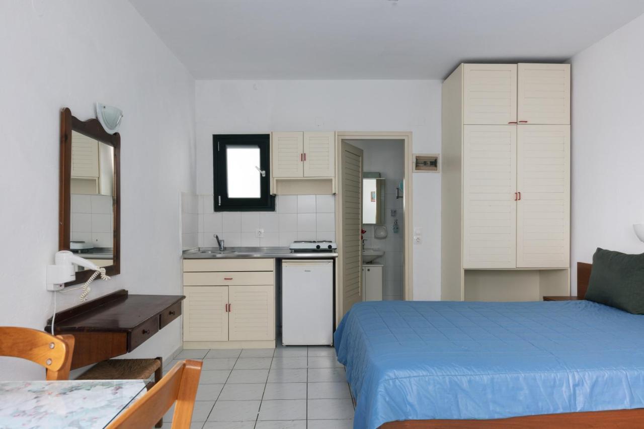 Konaki Studios & * Panormos (Crete)