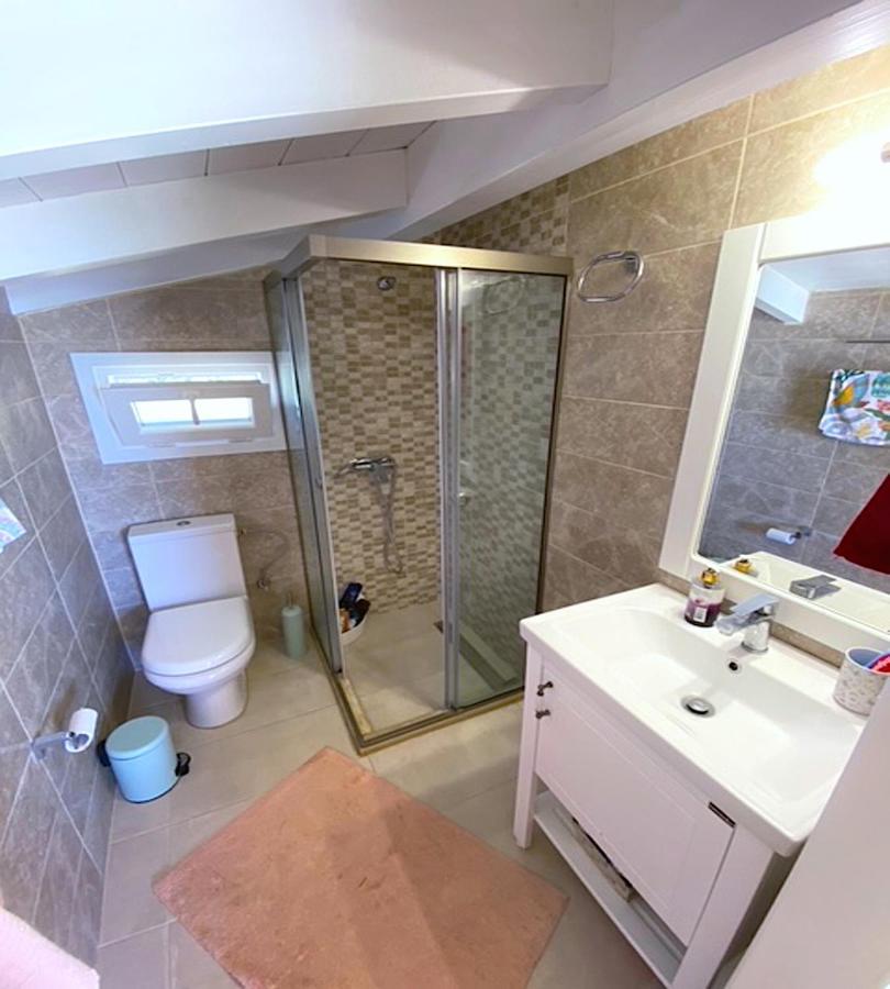 Apartment Beachfront Loft - Agios Gordios, Corfu *