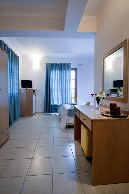Aparthotel Konstantinos