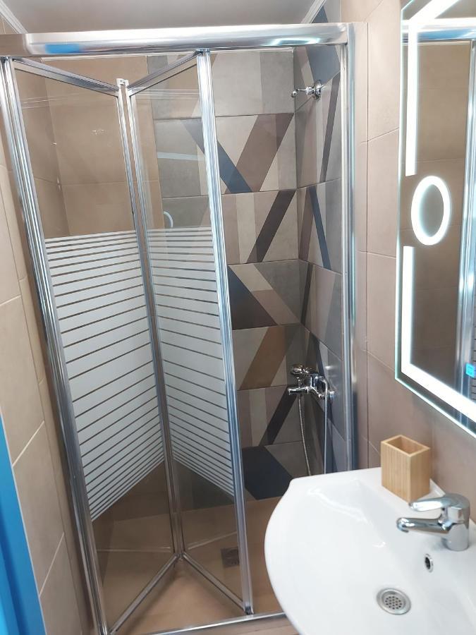 Apartment Mpitzarakis On The