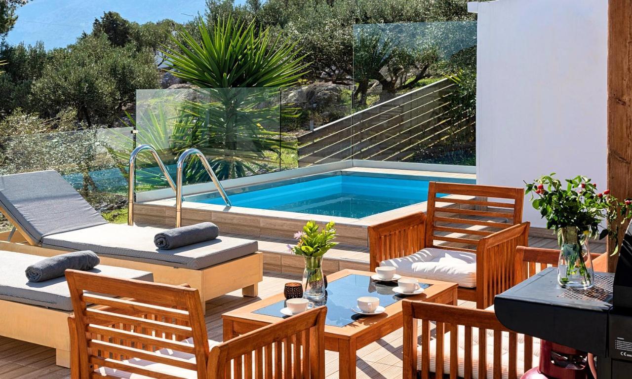Carolina Private Pool