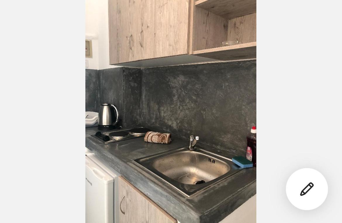 Santanna White Apartment Parikia (Paros)
