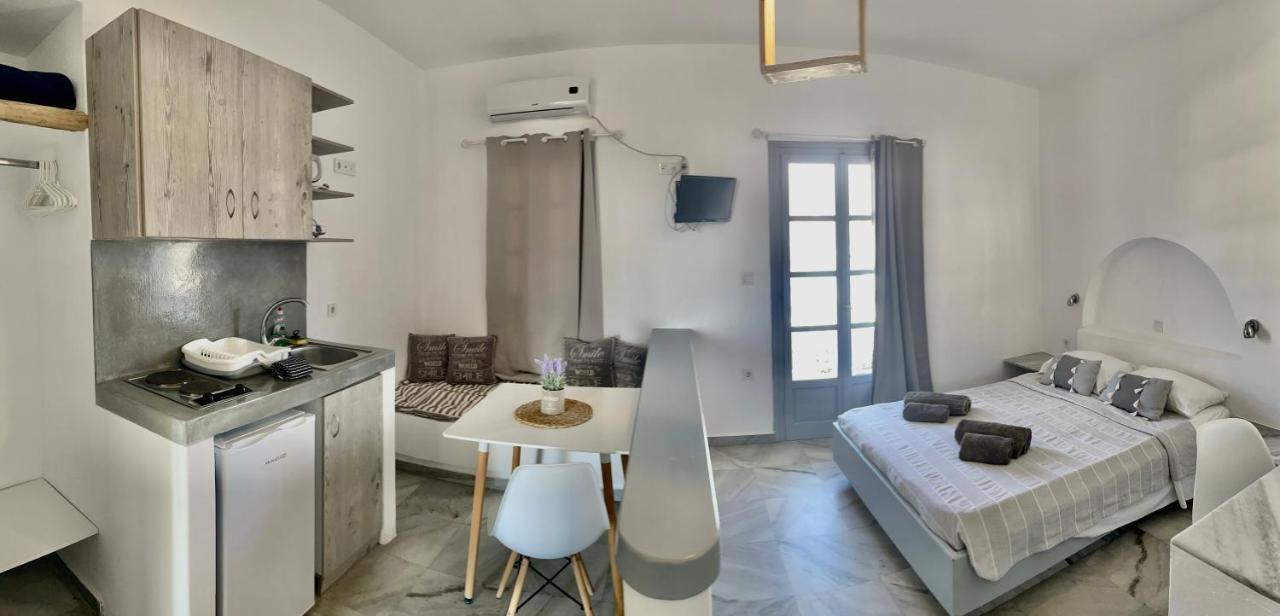 Santanna White Parikia (Paros)