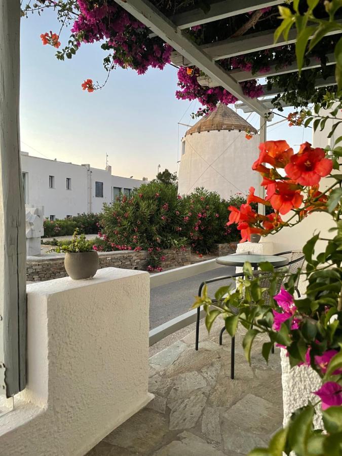 Santanna White Apartment Parikia (Paros)