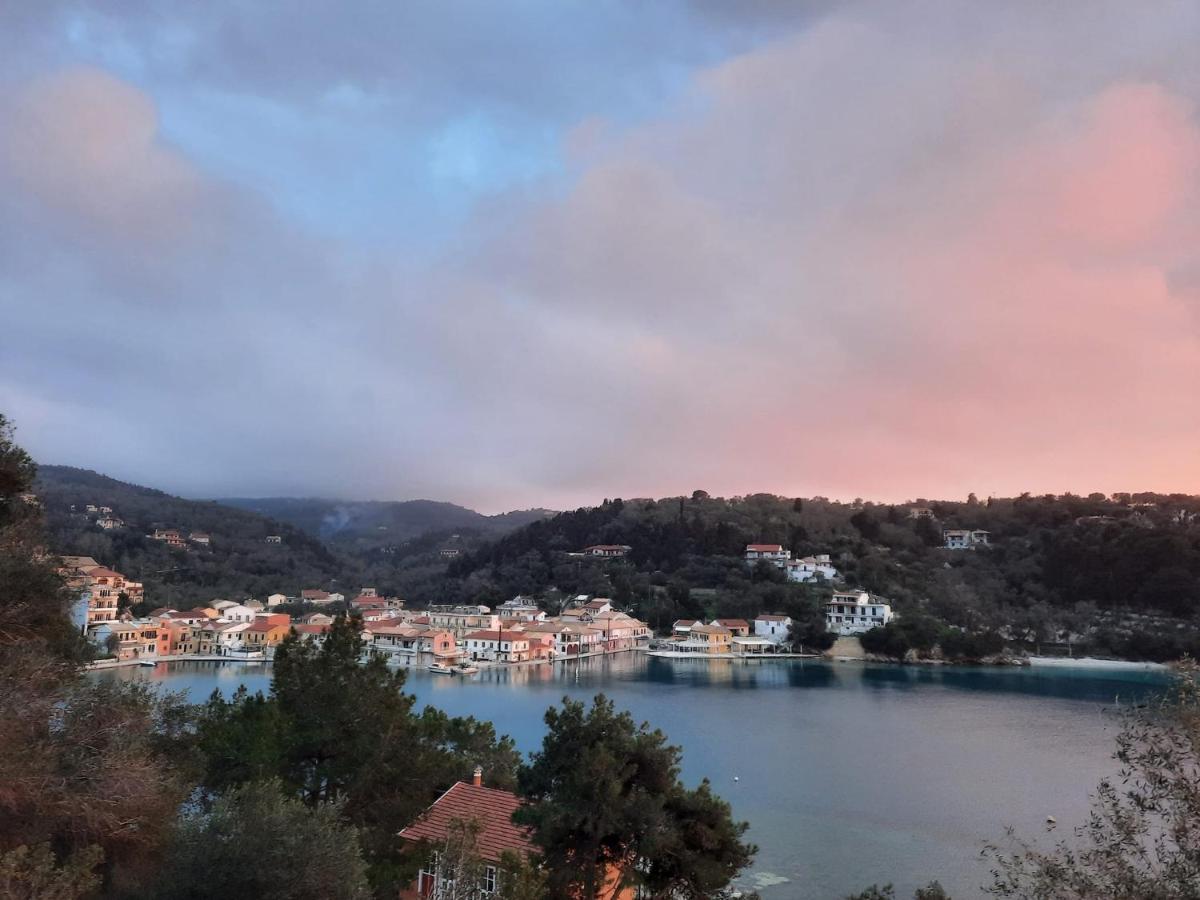 Full Of Sea House- Christos *