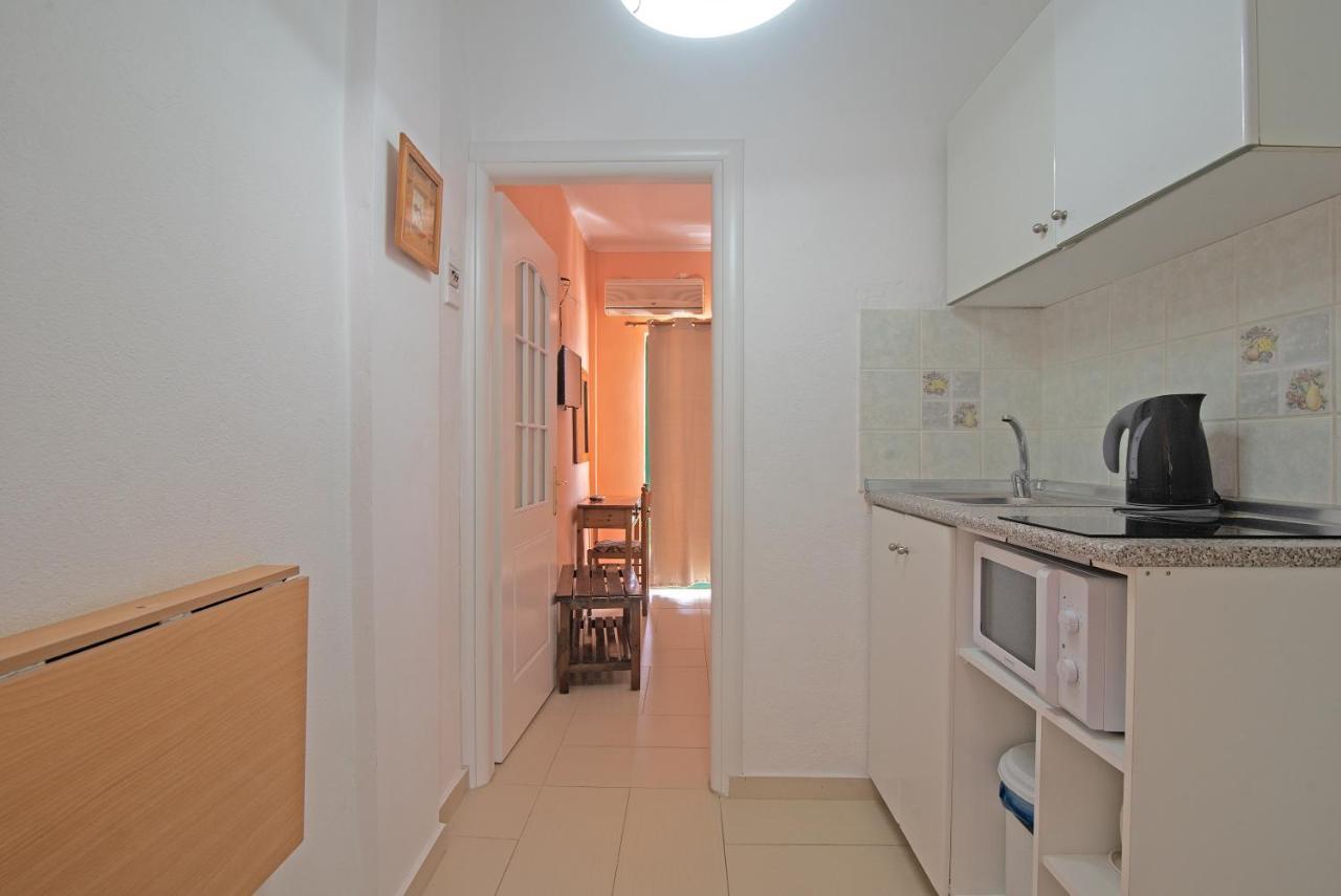 Apartment Andromaches Large 2