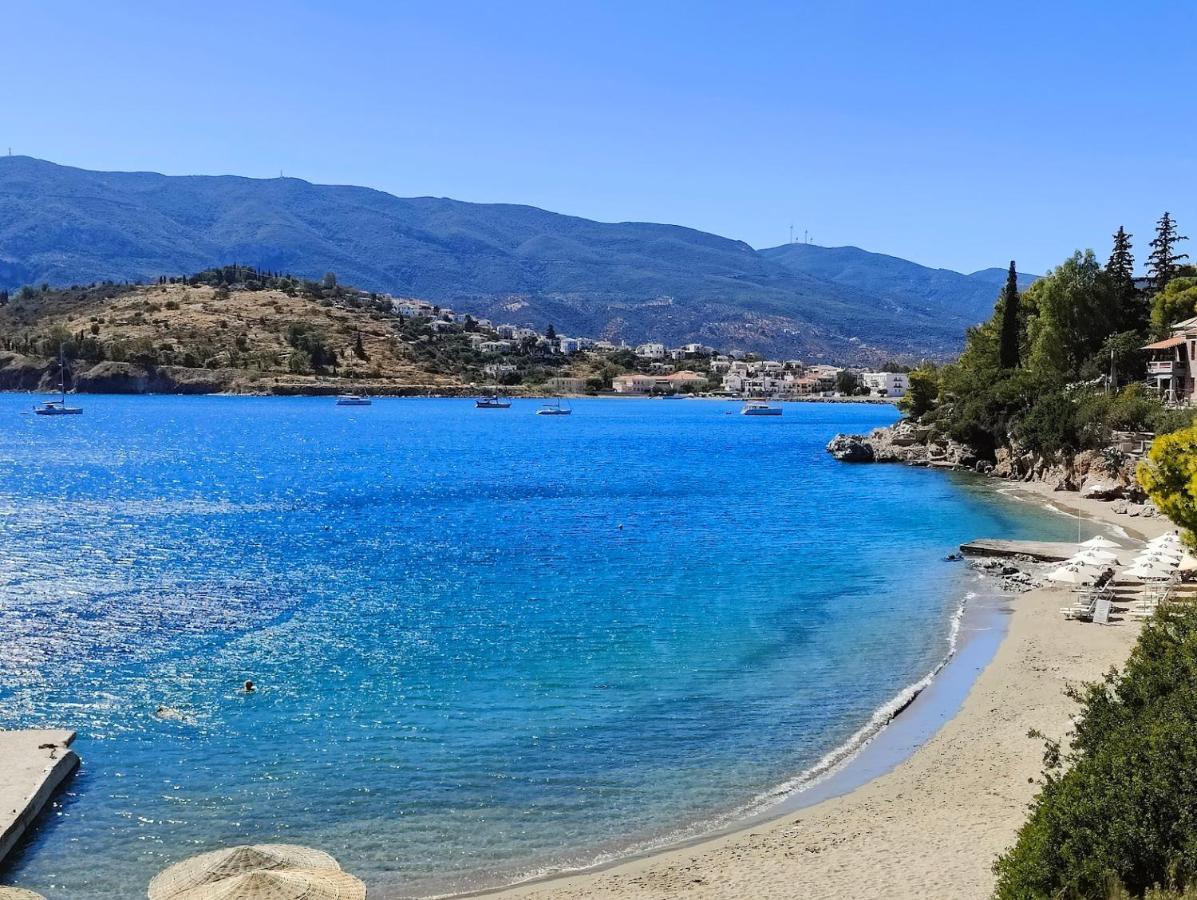 New Aegli Poros Town