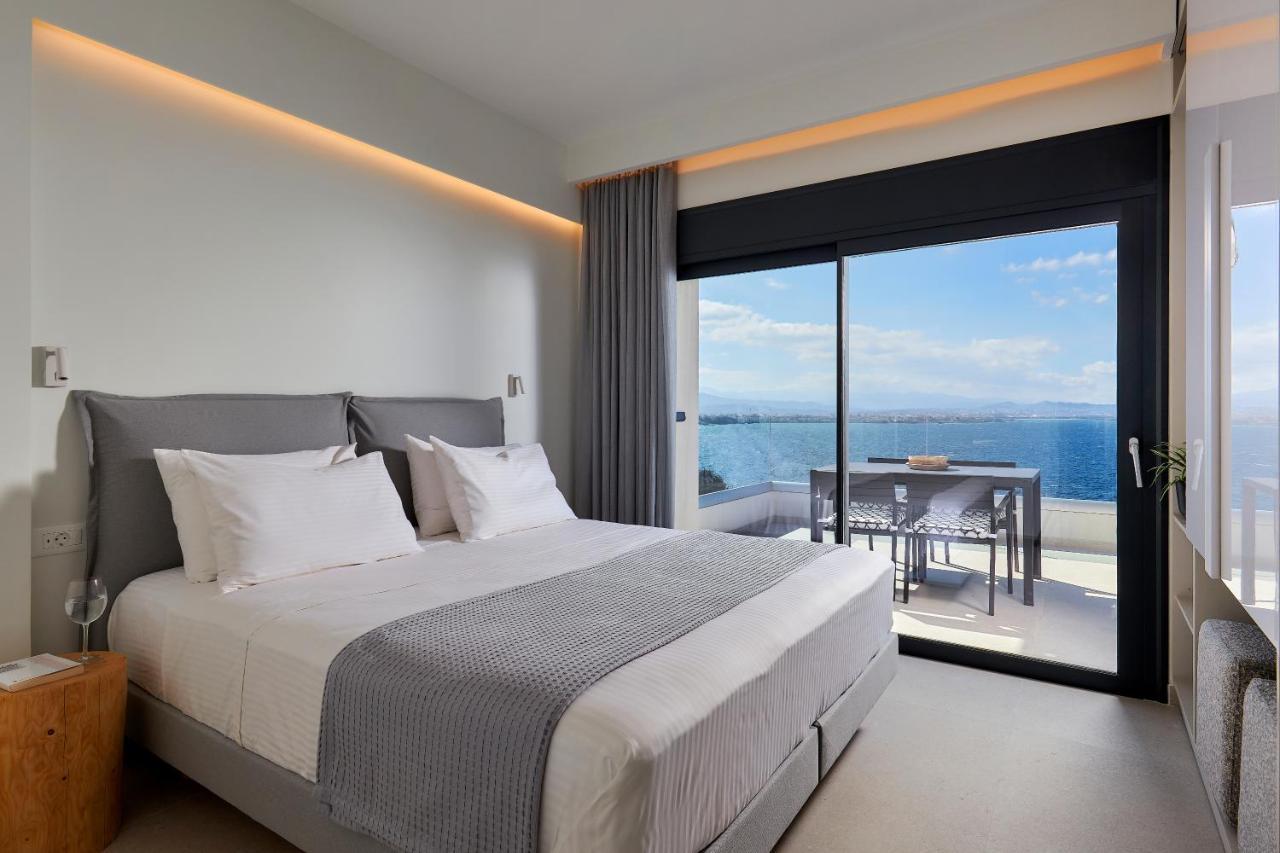 Apartment Pachnes Luxury - Heated Pool, Sea View