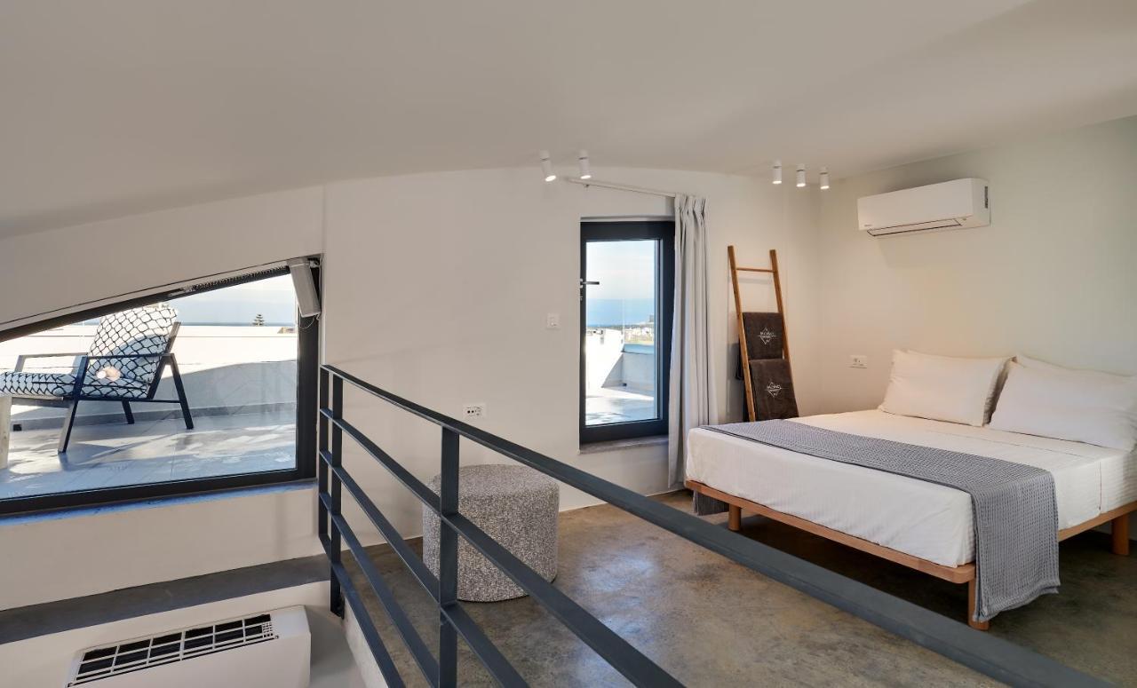 Pachnes Luxury - Heated Pool, Sea View Apartment