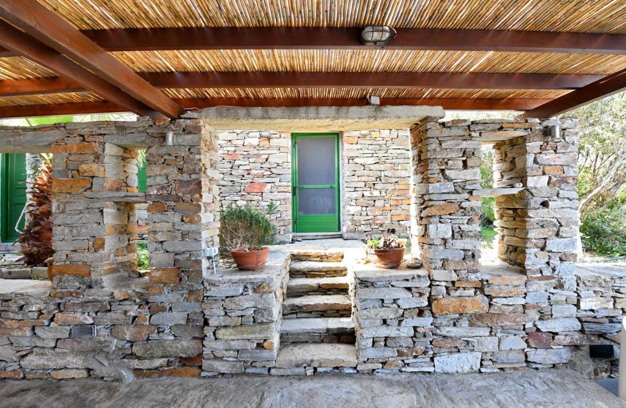 Holiday home Eliza With A Swimming Pool And Sea View In The Area Of Otzia, On The Island Of Kea *