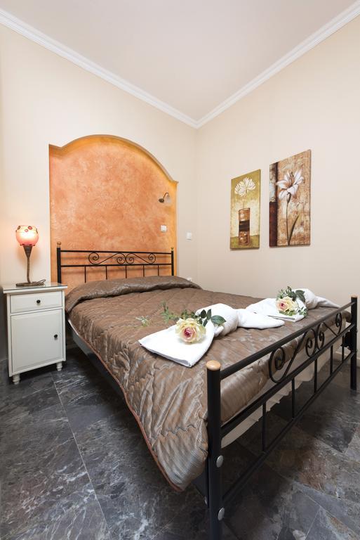 Mouse Island Aparthotel 3*