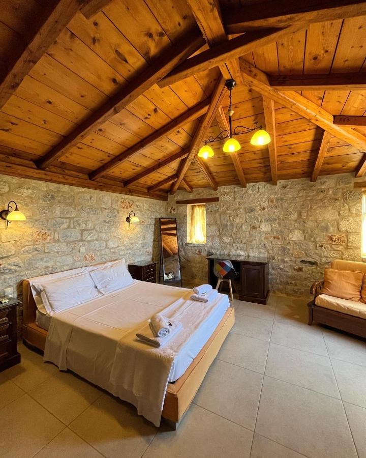Achelatis Traditional Areopoli