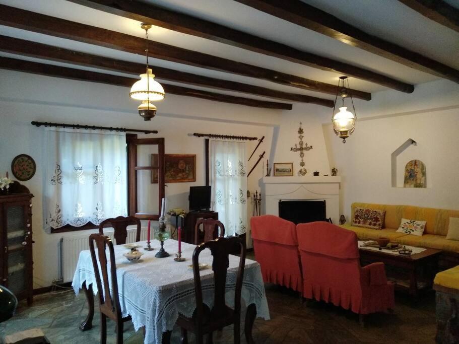 Melina's Mansion *