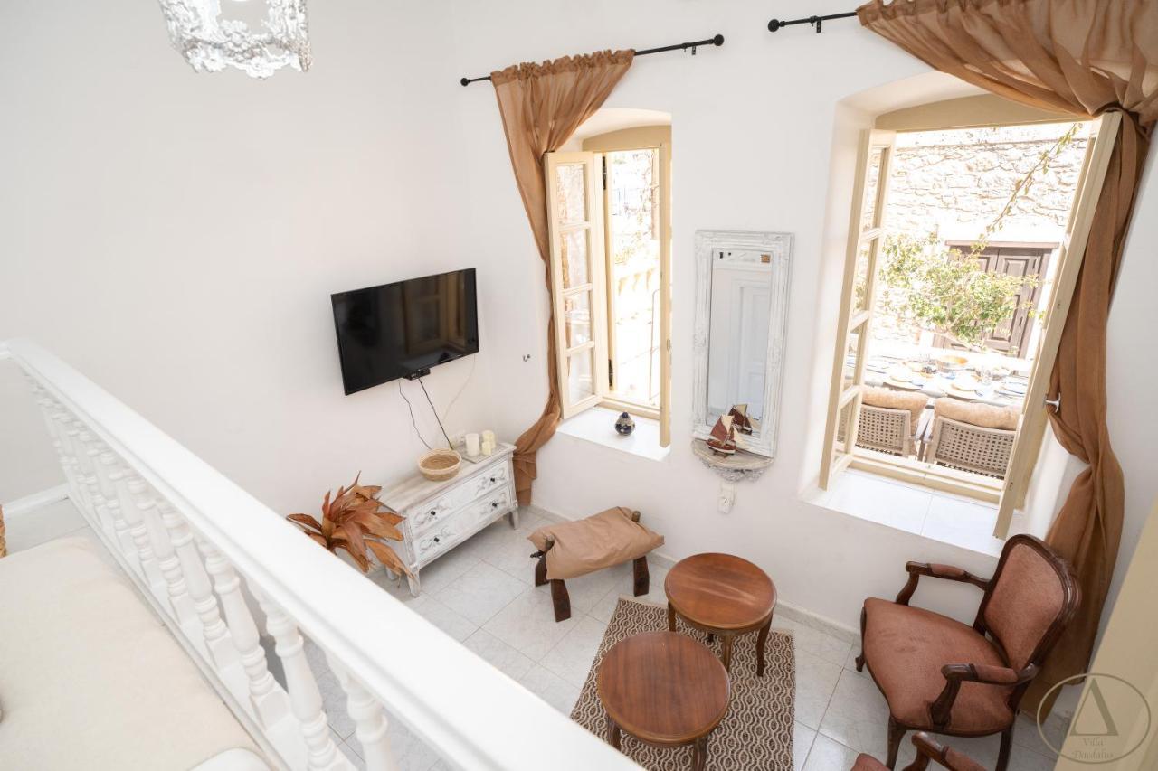Holiday home Mansion House
