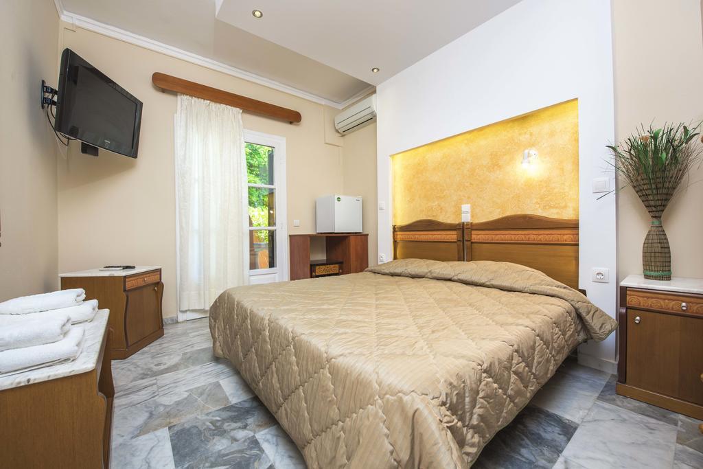 Mouse Island Aparthotel Perama (Corfu)
