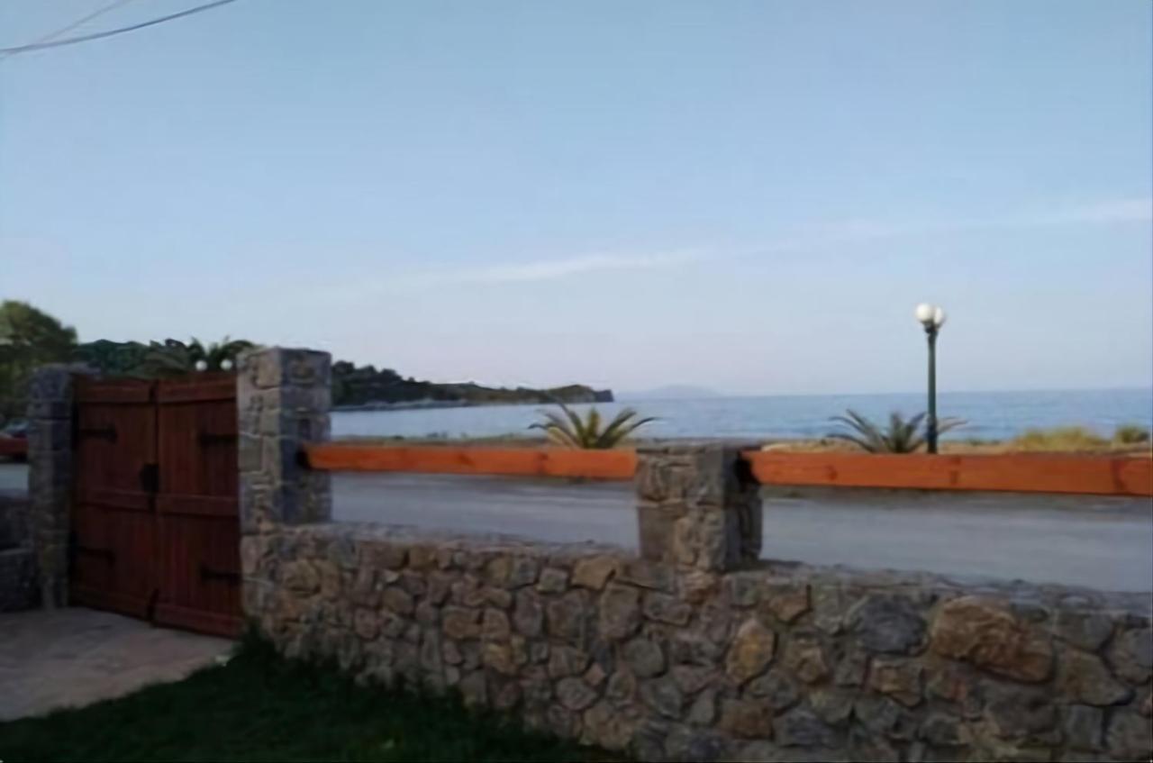 Agali. Holiday home Agia Anna (Evia)