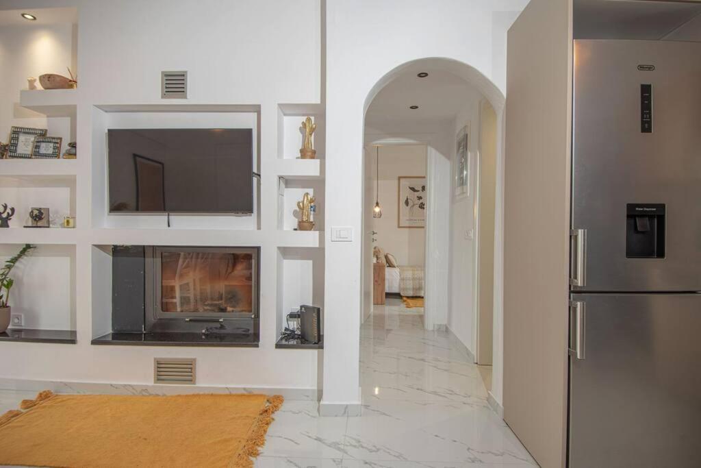μοντέρνο Almyra Apartment *