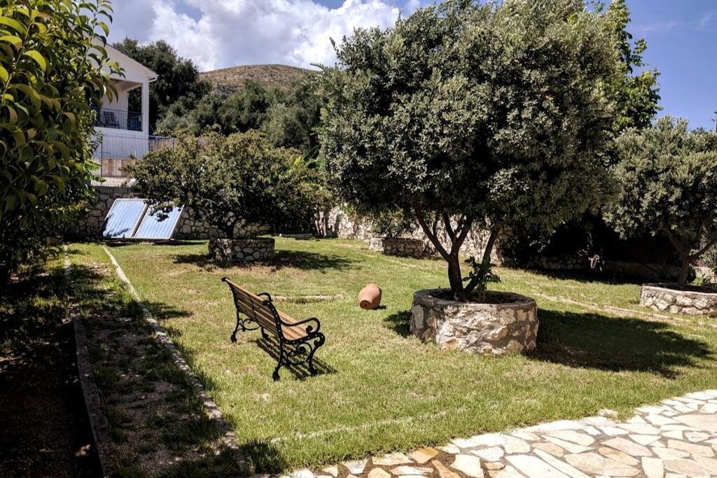 Villa Asterea Near Private Pool And Sea Views Ratzaklion