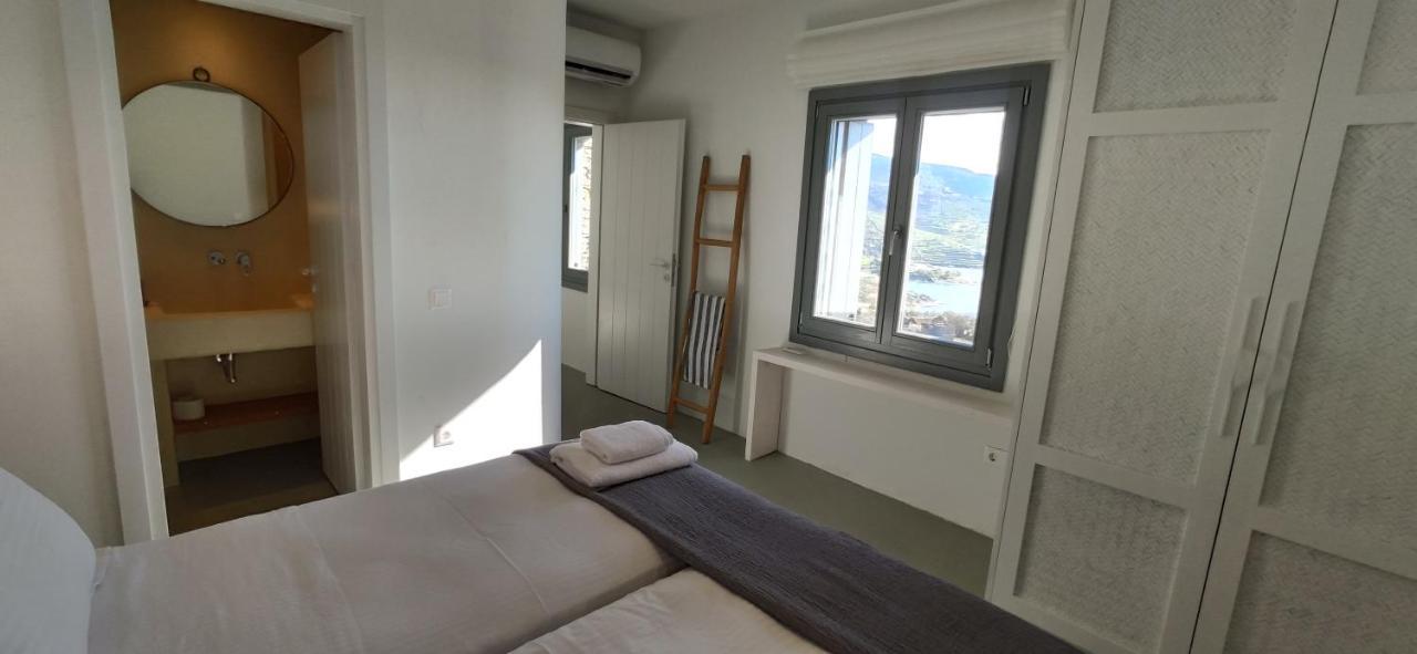 Veneterra-pool-seaview-conciergeservices Villa Koundouros