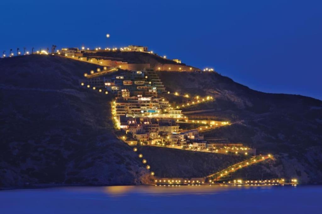 Villa Luxury Seaside Villa,heraklion Crete *