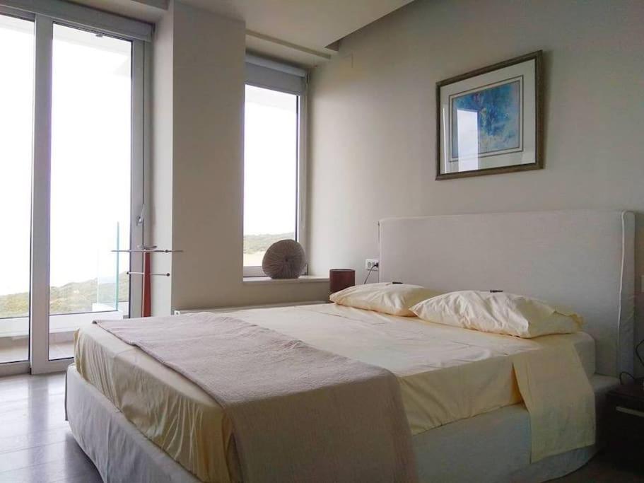 Luxury Seaside Villa,heraklion Crete Villa *