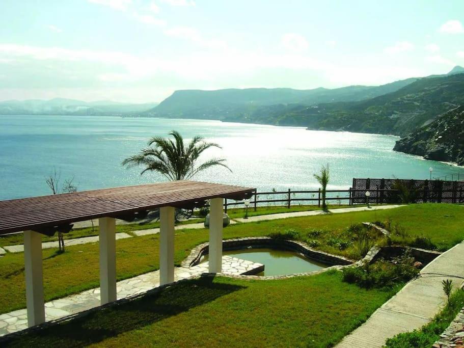 Villa Luxury Seaside Villa,heraklion Crete *