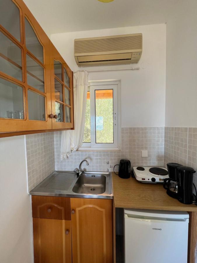 Alexandra's Sunset View Apartment