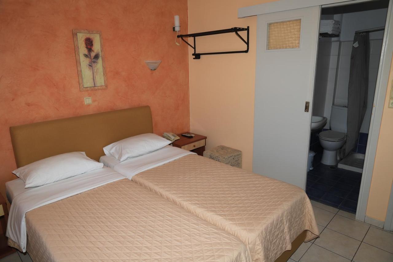 Ikaros Elliniko Hotel 2*