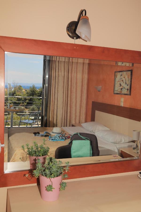 Ikaros Elliniko Hotel