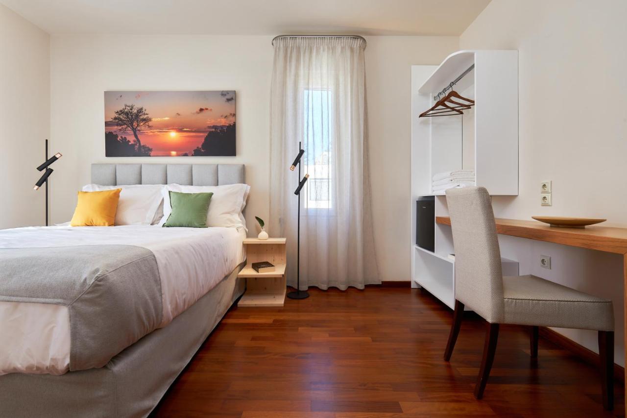 Rodo Seafront With Heated Private Pool And Jacuzzis By Volta And * Kokkini Hani